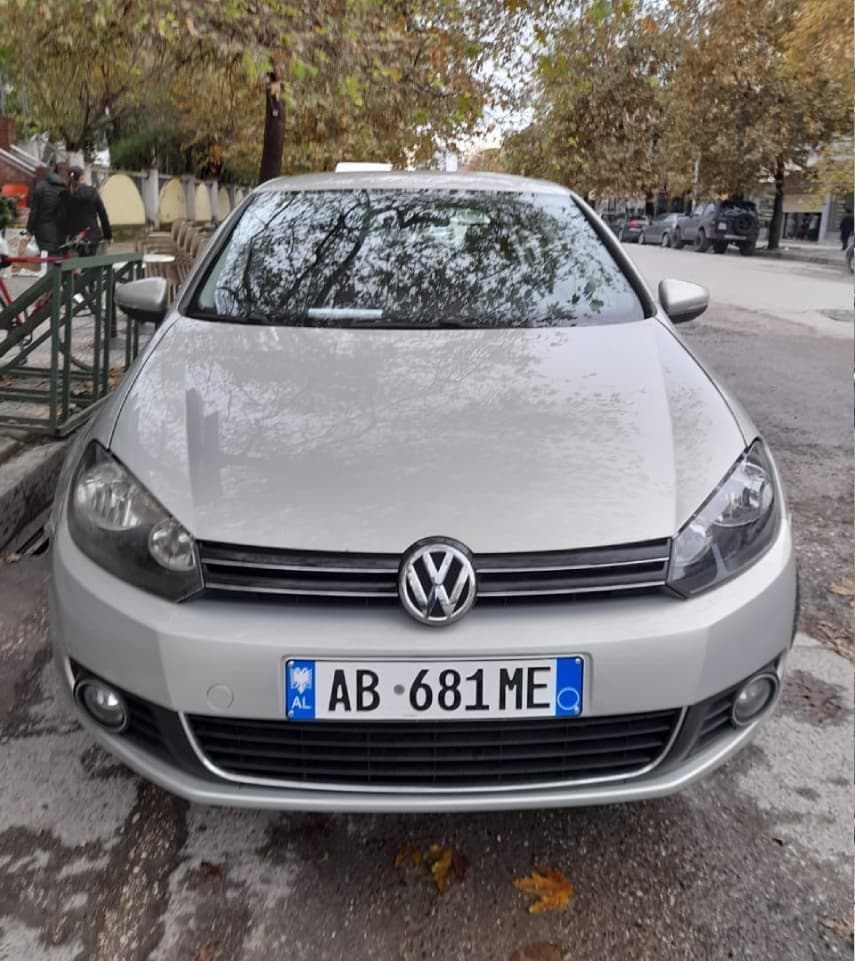Volkswagen Golf 6 me qera në Rinas – €25/ditë | Rental Koli